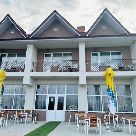 Guest House Zoreni Mócs Kültér fotó